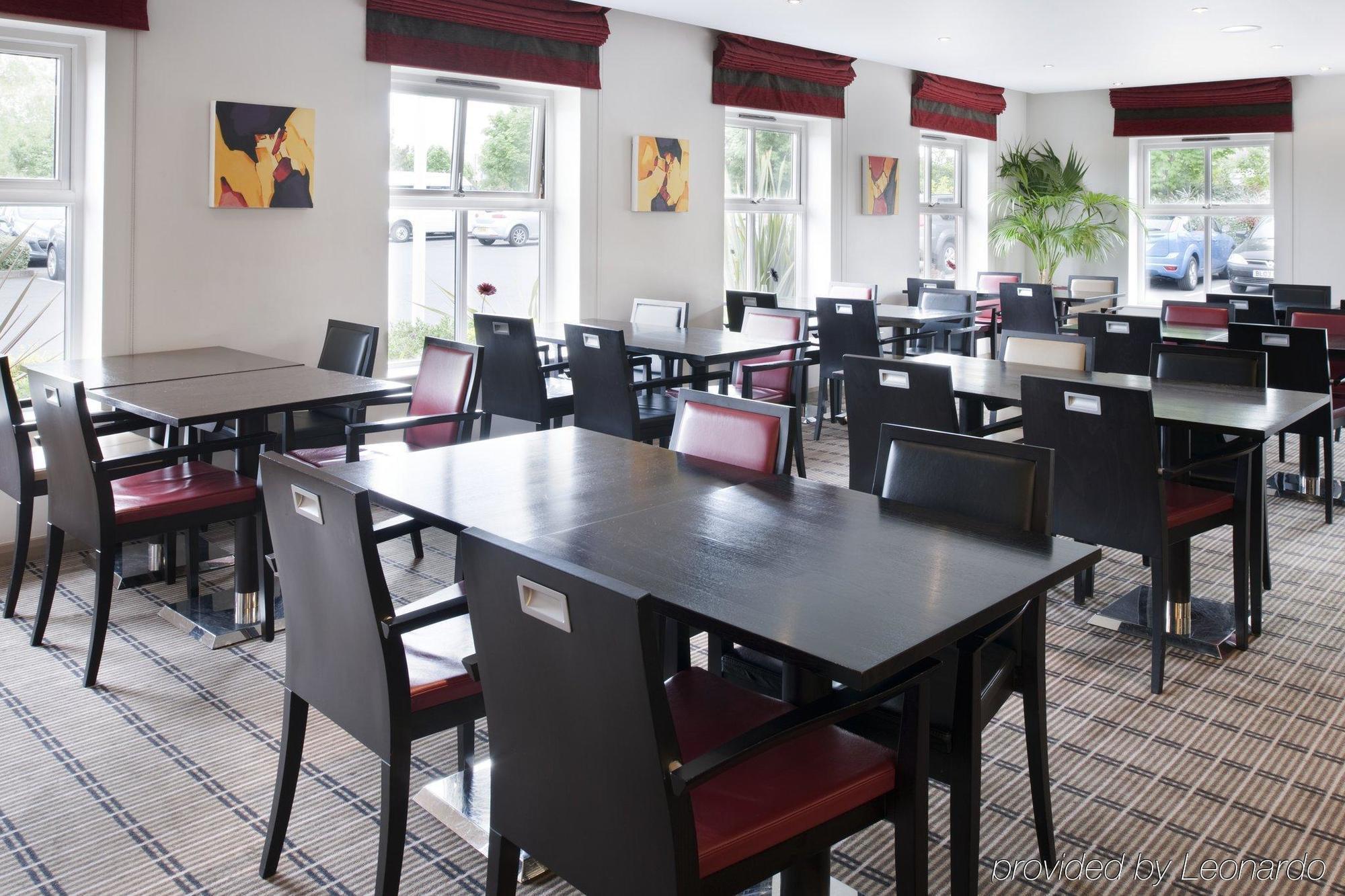 ฮอลิเดย์ อินน์ เอกซ์เพรส ดาร์บี้ ไพรด์ พาร์ค ร้านอาหาร รูปภาพ